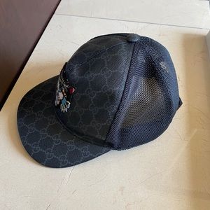 GUCCI HAT M 58